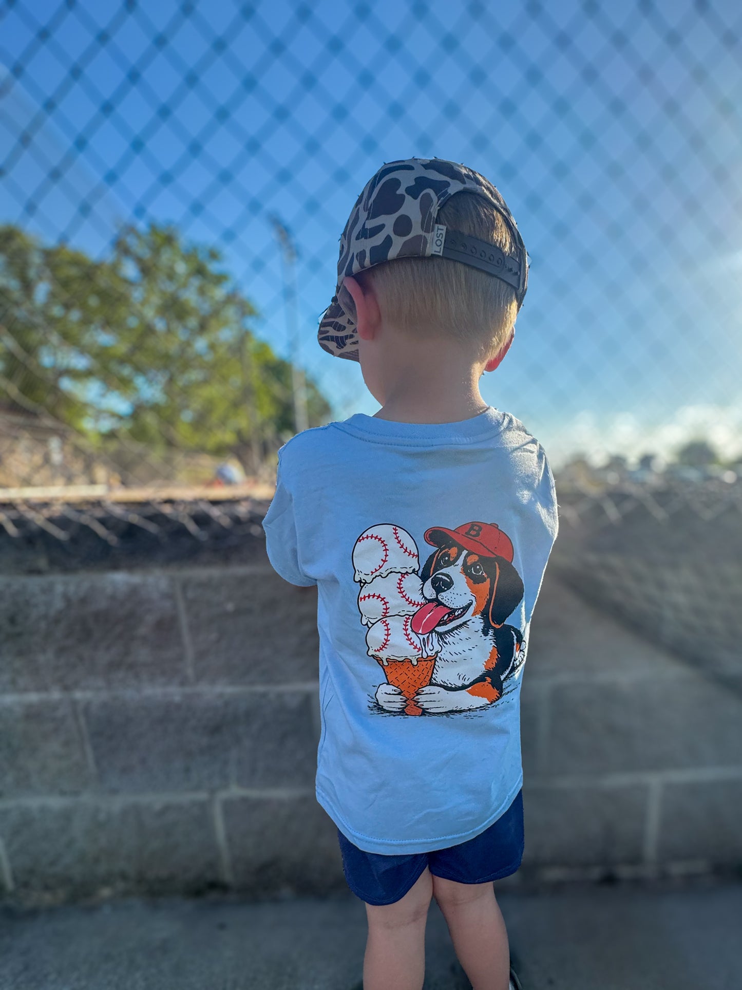 DIAMOND DOG SWEET TREAT | GRAPHIC T-SHIRT